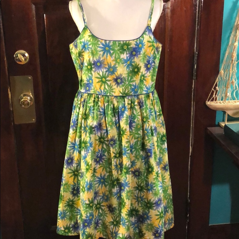 Super cute floral dress